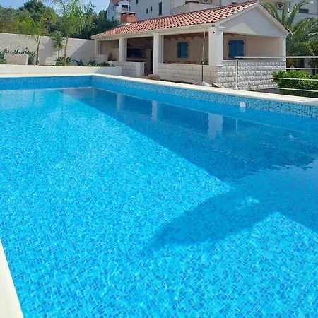 2 Pools-6 By Interhome Apartman Sutivan